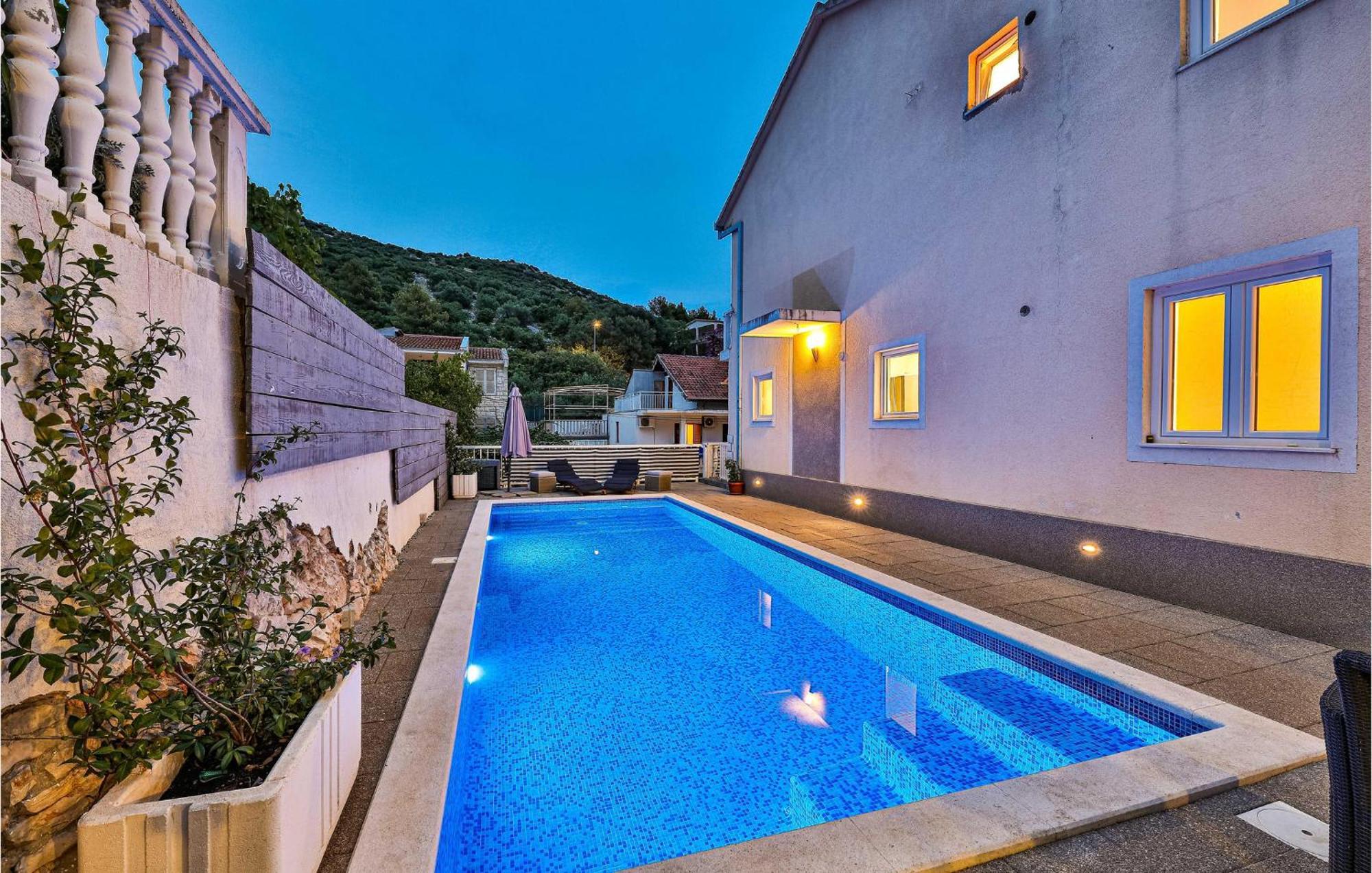 Stunning Home In Marina With Heated Swimming Pool Экстерьер фото